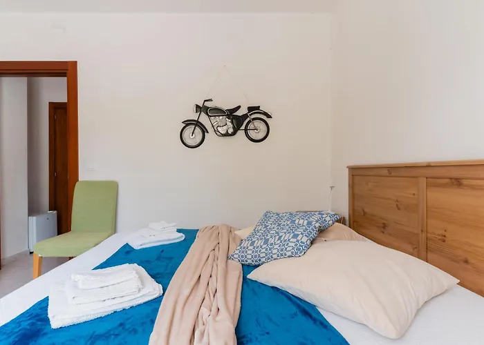 Nyaraló Andromeda's *