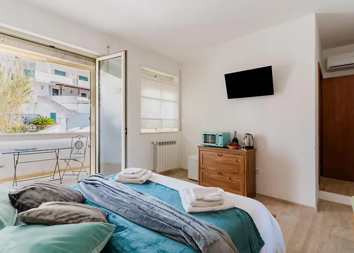 Andromeda's * Otranto